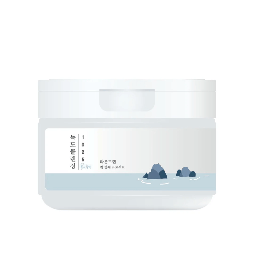 Uzavretá biela nádoba 1025 Dokdo Cleansing Balm s minimalistickou námornou témou na etikete, na bielom pozadí.