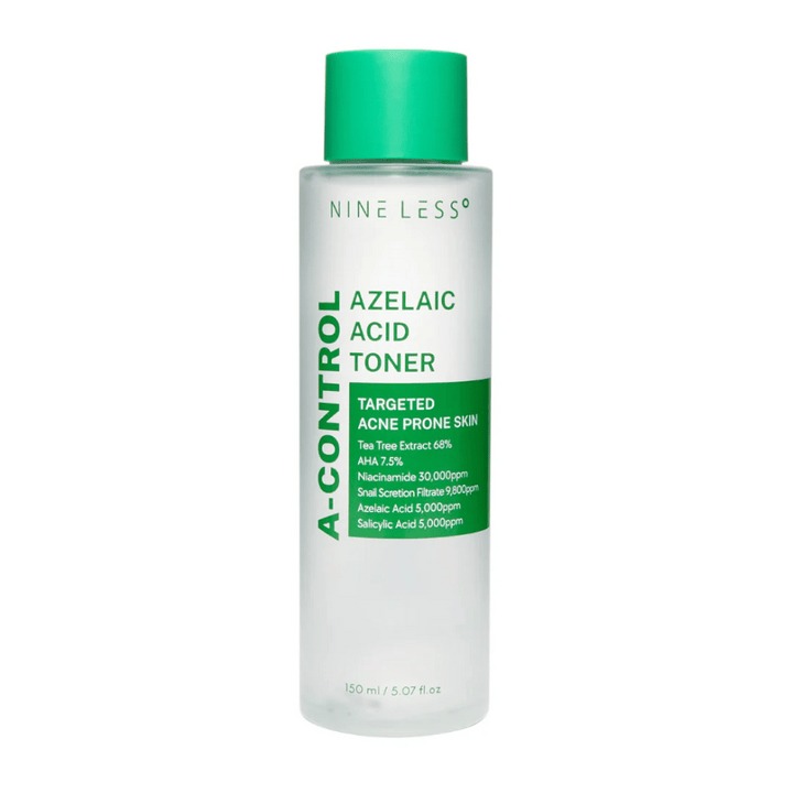 Produktový obrázok Nine Less A-Control Azelaic Acid Toner 150 ml v priehľadnej fľaši so zelenou etiketou a zeleným uzáverom.