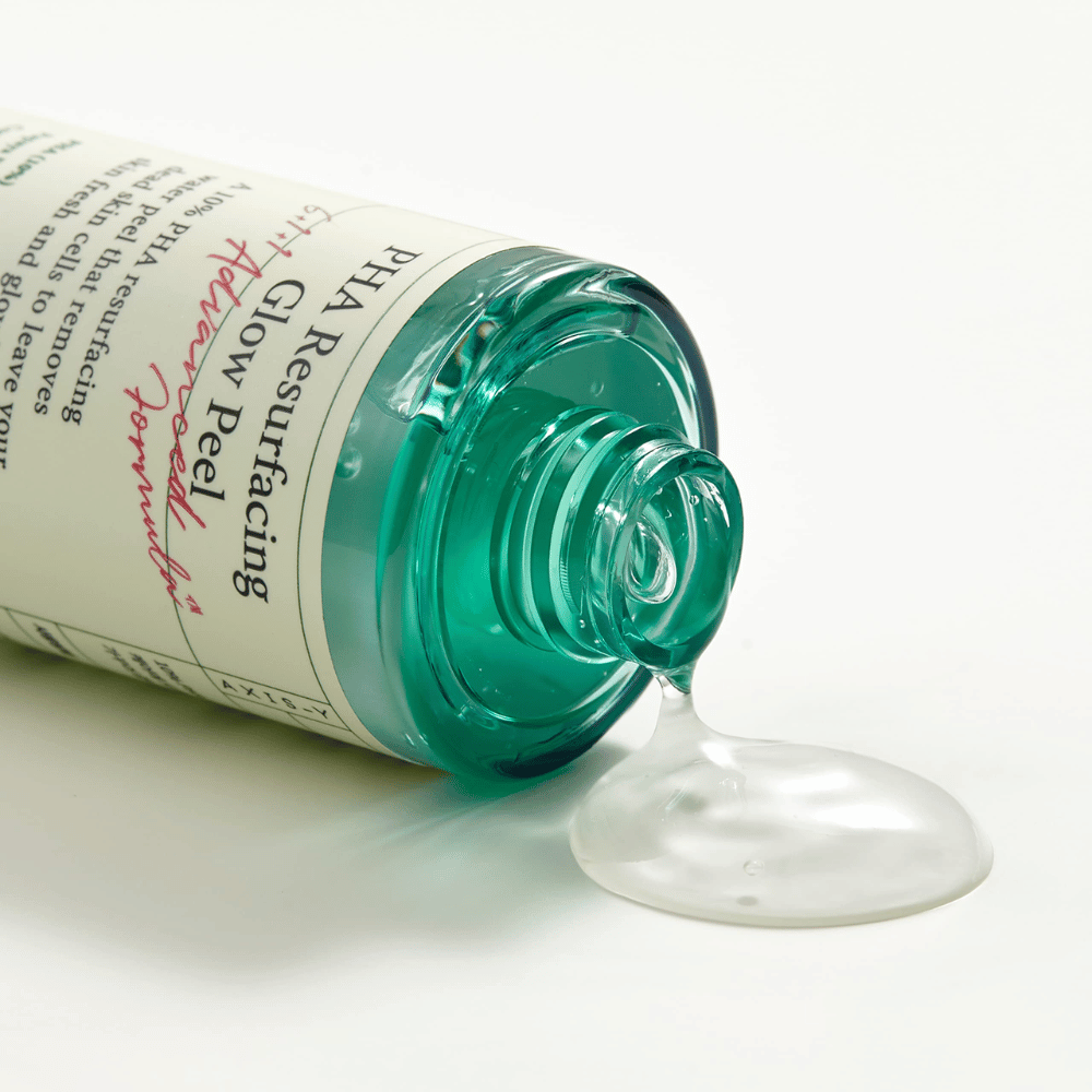 Fľaša AXIS - Y PHA Resurfacing Glow Peel 50ml na hladkom povrchu.