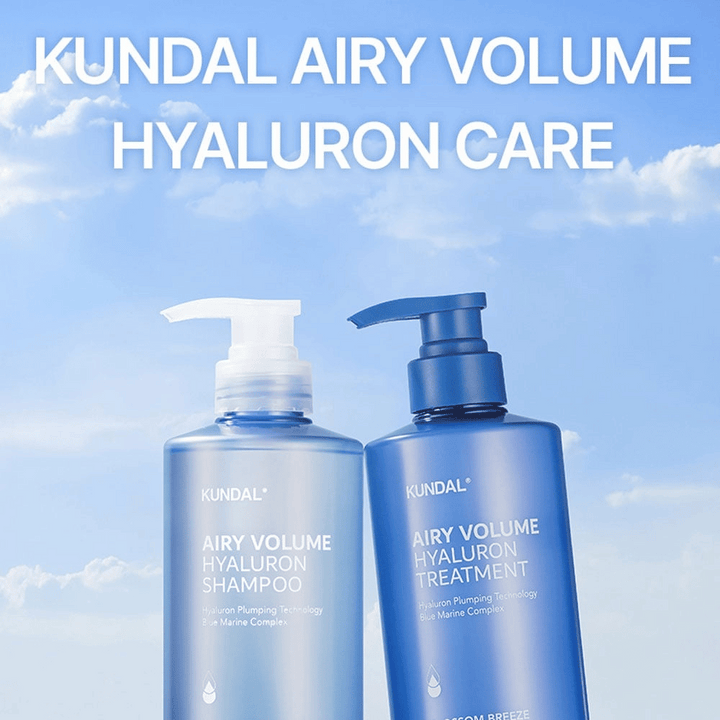 KUNDAL Airy Volume Hyaluron Shampoo a Treatment v modrých pumpovacích fľašiach, starostlivosť o vlasy s kyselinou hyalurónovou a Blue Marine Complex.