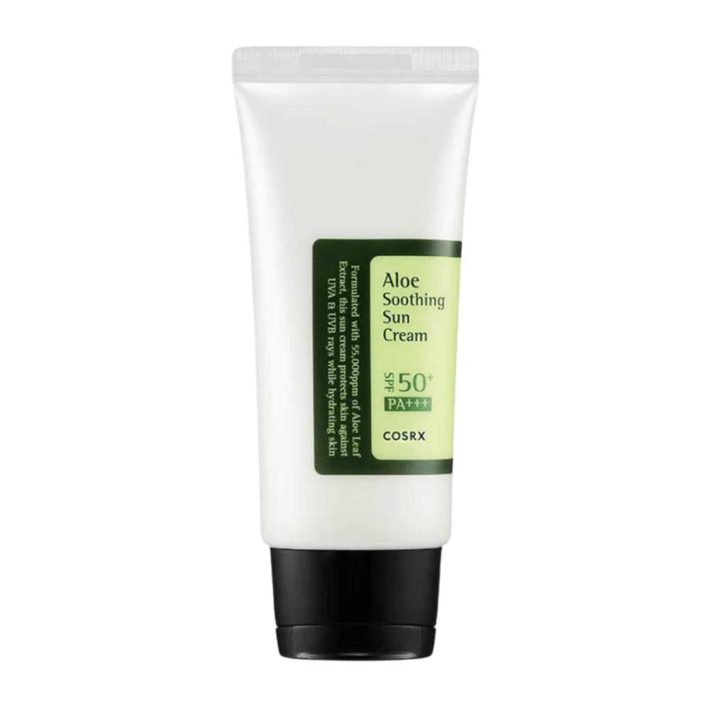 COSRX Aloe Soothing Sun Cream SPF 50+ PA+++ v bielej tube s čiernym uzáverom – opaľovací krém s aloe vera, ktorý chráni a upokojuje pokožku.