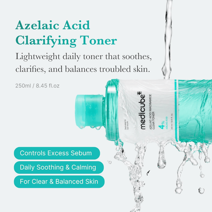 Medicube Azelaic Acid Niacinamide Clear Toner 4 % s tečúcou vodou, ktorá zobrazuje upokojujúce tonikum na vyváženie produkcie mazu, zníženie nedokonalostí a dosiahnutie čistejšej pleti.