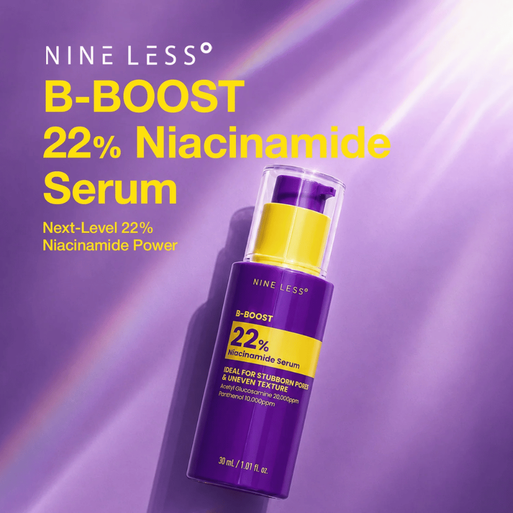 6. NINE LESS B-Boost 22% Niacinamide Serum – fialová sérumová fľaštička so žltou etiketou proti viditeľným pórom