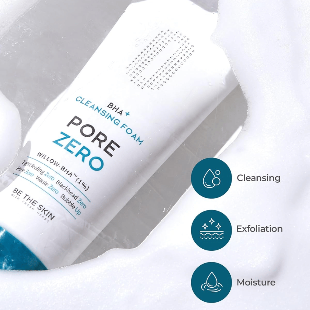 Produktový obrázok zameraný na tri hlavné vlastnosti čistiaceho prípravku: čistenie, exfoliáciu a hydratáciu. Ikony a efekty vody/peny posilňujú pocit sviežeho a vyvažujúceho čistenia tváre.