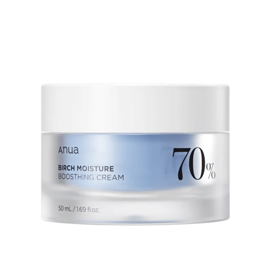 Obrázok zobrazuje nádobu s "Anua Birch Moisture Boosting Cream", ktorá má koncentráciu 70%. Balenie má 50 ml a dizajn je jednoduchý s bielym vrchnákom a priehľadným spodkom, kde je vidieť úroveň a farbu krému. Pôsobí dojmom hydratačného produktu starostlivosti o pleť, ktorý obsahuje brezovú šťavu alebo brezové zložky.