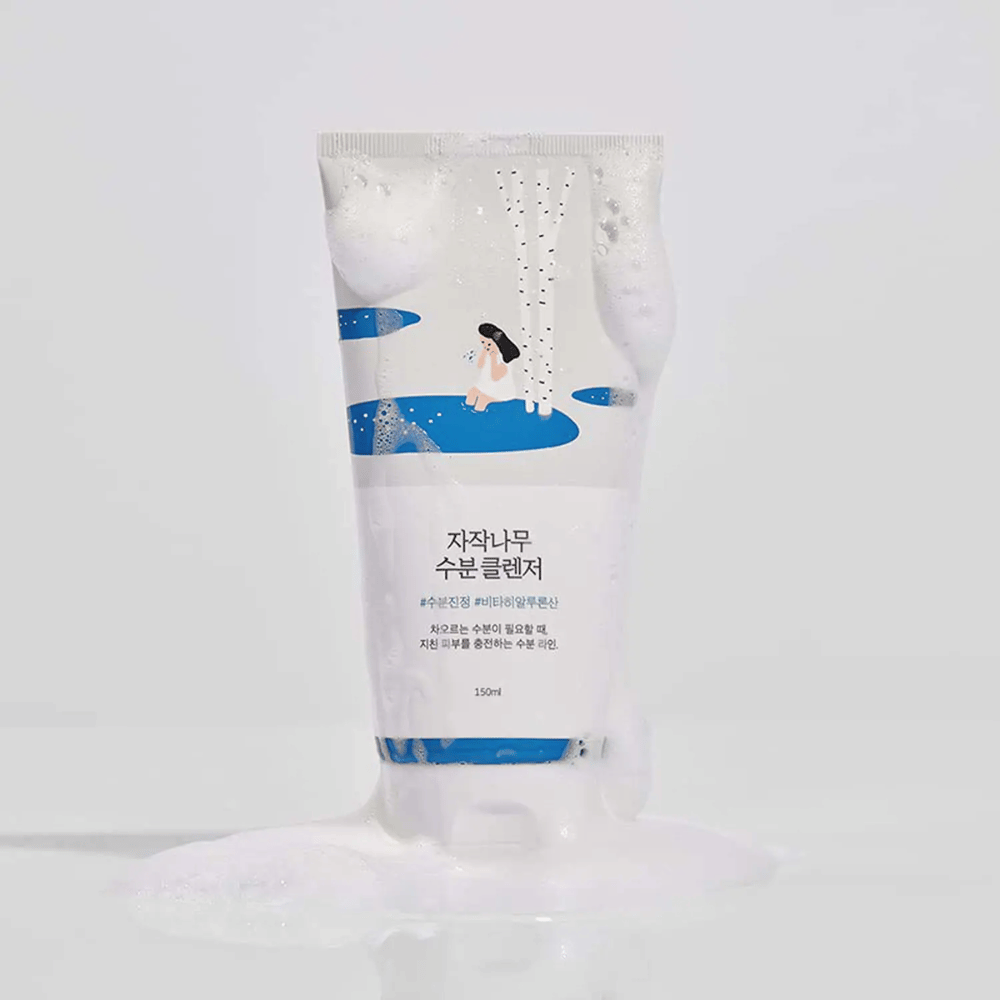 ROUND LAB Birch Juice Moisturizing Cleanser 150 ml v tube s krémovou penou, jemný čistiaci prostriedok na tvár s breza šťavou, ktorý jemne čistí, hydratuje pokožku a je vhodný aj pre citlivú pleť.