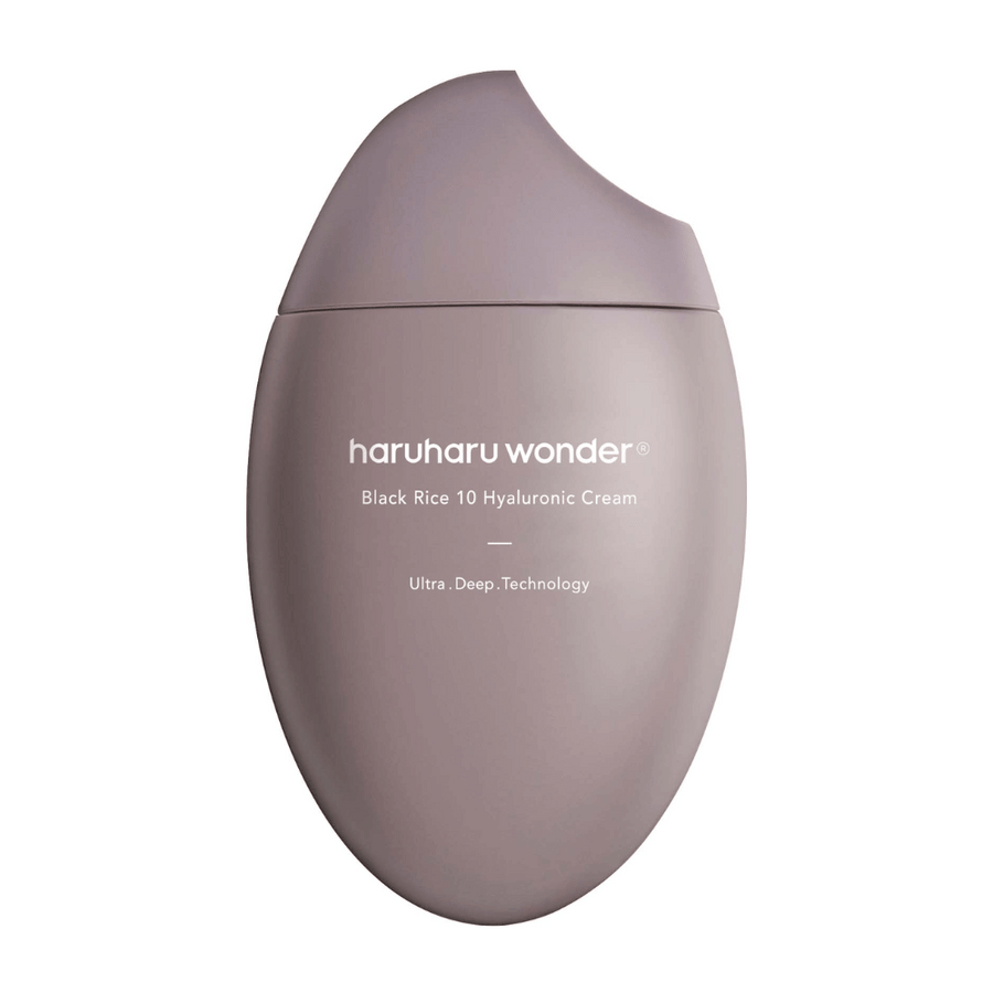 Hladké a elegantné balenie "Haruharu Wonder Black Rice 10 Hyaluronic Cream", označené bielym textom. Balenie používa "Ultra Deep Technology", čo naznačuje pokročilú formulu pre hlbokú hydratáciu pokožky.