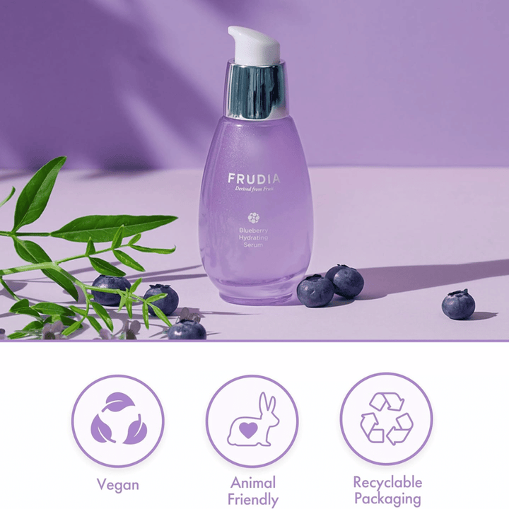 FRUDIA Blueberry Hydrating Serum s extraktom z čučoriedok, vegánska formula, cruelty-free a recyklovateľné balenie, vyvinuté na hydratáciu a lesk.