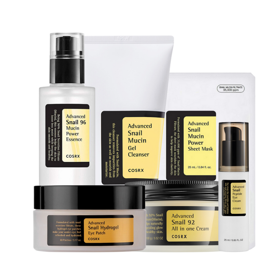 Súbor kozmetických produktov COSRX s témou slimákového slizu, vrátane esencie, gélového čistiaceho prostriedku, plátenej masky, očných náplastí a krému.