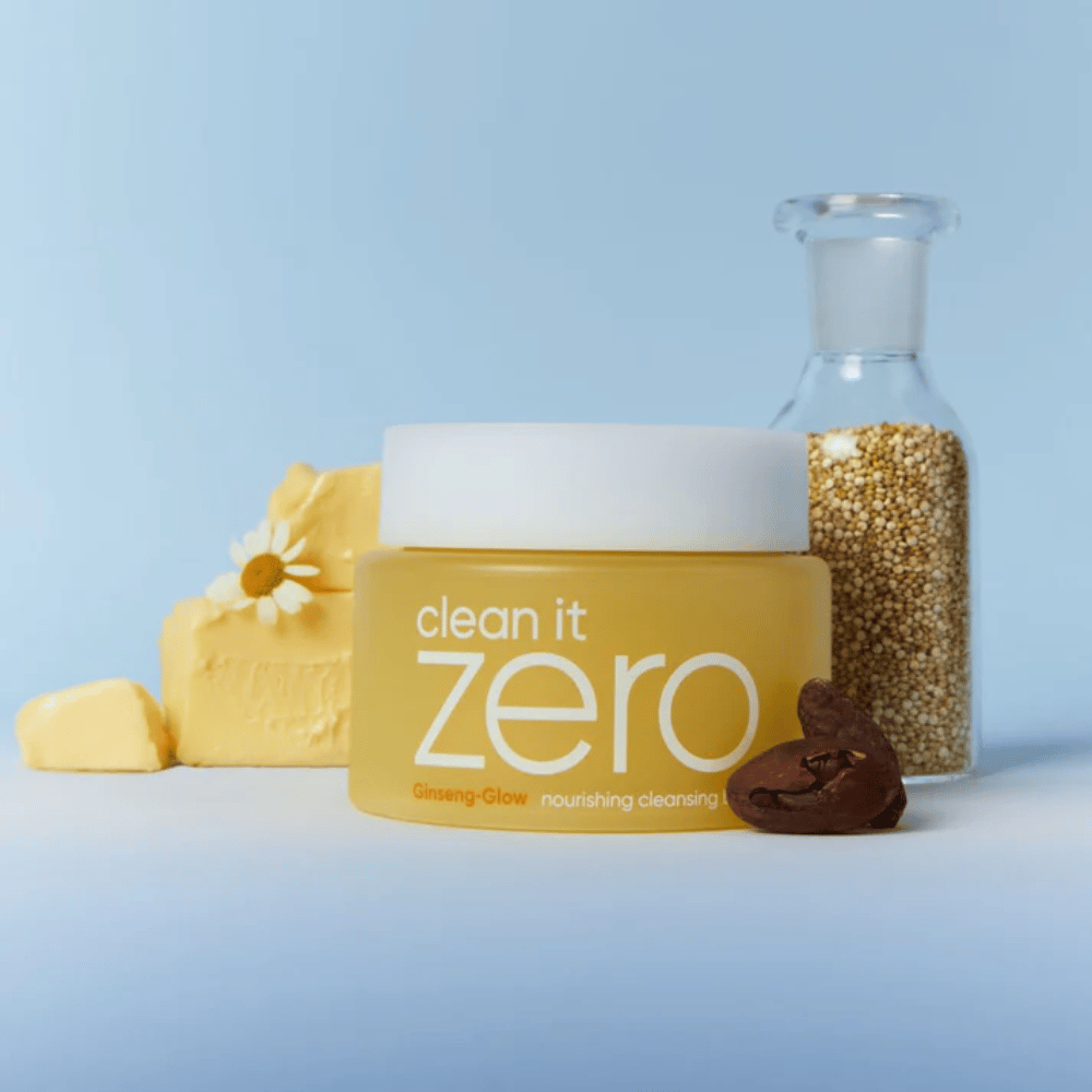 Obrázok produktu Clean It Zero Ginseng-Glow Cleansing Balm s inšpiráciou zložiek ako ginseng a výživné oleje, jemný čistiaci balzam, ktorý rozpúšťa make-up a čistí pokožku bez vysušenia.