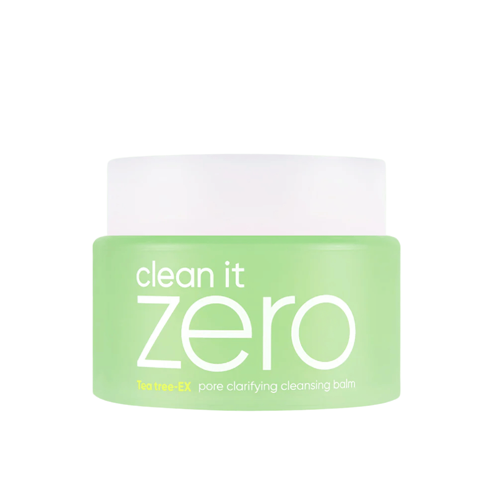 Clean It Zero Tea Tree-EX Pore Clarifying Cleansing Balm v zelenej nádobe na bielom pozadí, vyvinutý pre mastnú a kombinovanú pleť, ktorá potrebuje vyvážené a póry čistiace čistenie.