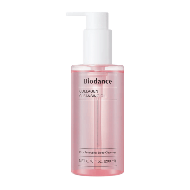 Obrázok produktu Biodance Collagen Cleansing Oil v priehľadnej ružovej fľaši s bielou pumpou, text "Pore Perfecting, Deep Cleansing" a objem 200 ml.