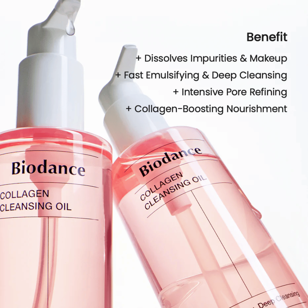 Dve fľaše Biodance Collagen Cleansing Oil s ružovou tónovanou tekutinou a bielou pumpou, postavené proti svetlému pozadiu. Text uvádza výhody ako hĺbkové čistenie, odstránenie make-upu a podpora kolagénu.