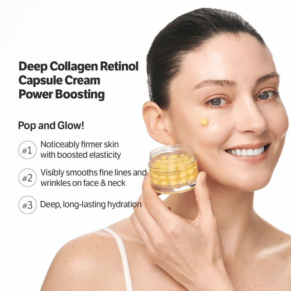 Usmievajúca sa osoba aplikuje Sungboon Editor Deep Collagen Retinol Capsule Cream na líce. Krém, ktorý spevňuje pokožku a vyhladzuje linky.