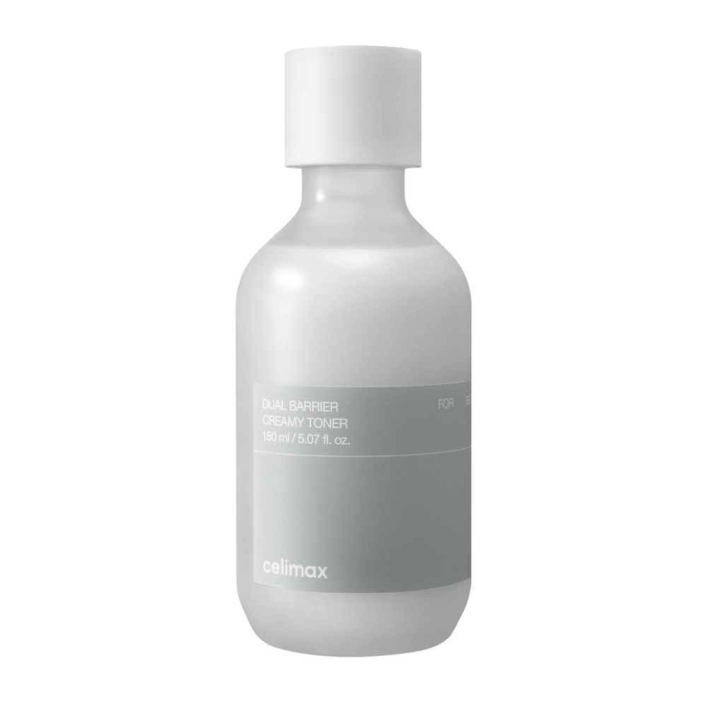 Biela fľaša so sivou etiketou pre Celimax Dual Barrier Creamy Toner – hydratačný toner s jemnou formulou, špeciálne navrhnutý pre citlivú a suchú pokožku.