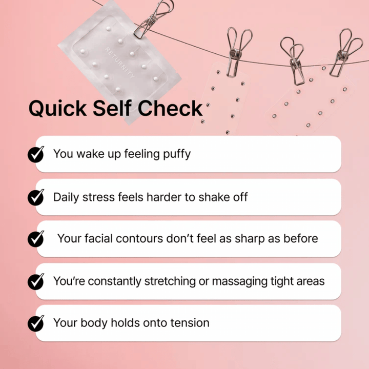 Ilustrácia bežných príznakov stresu, opuchu a napätia. RETURNITY Ear Therapy Acupressure Patch sa prezentuje ako súčasť každodennej wellness rutiny na relaxáciu a rovnováhu.