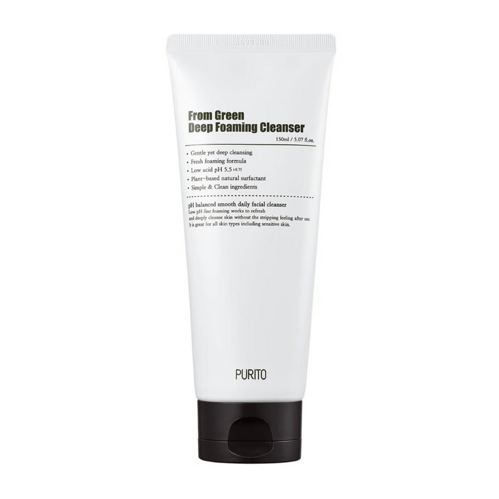 Purito From Green Deep Foaming Cleanser je hĺbkovo čistiaci pleťový čistiaci prostriedok s jemnou formulou na báze rastlinných tenzidov. Jeho nízke pH na úrovni 5,5 pomáha udržiavať prirodzenú rovnováhu pokožky, čo ho robí ideálnym pre všetky typy pleti, vrátane citlivej pokožky.