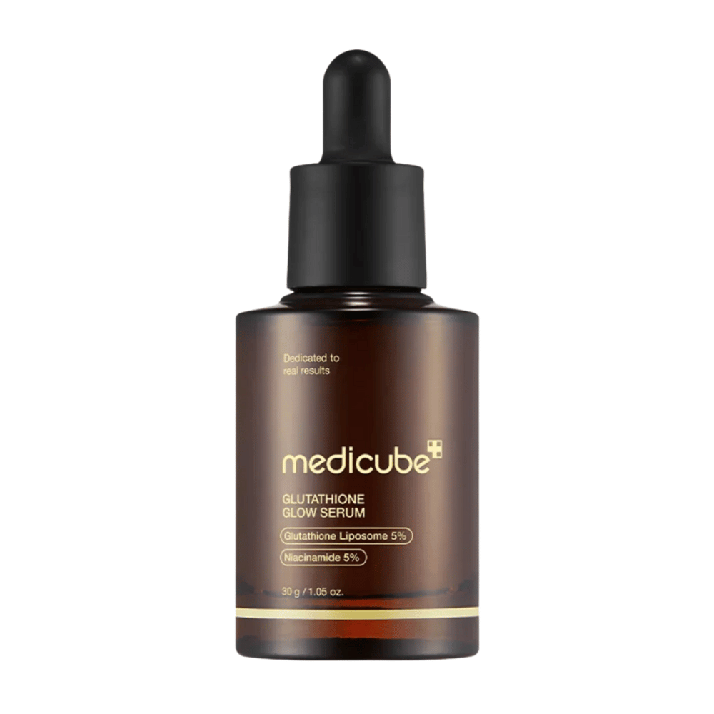 Medicube Glutathione Glow Serum – Rozjasňujúce sérum s 5% glutathión-lipozómom a 5% niacínamidom. Vyrovnáva tón pleti, znižuje tmavé škvrny a dodáva pleti žiarivý lesk.