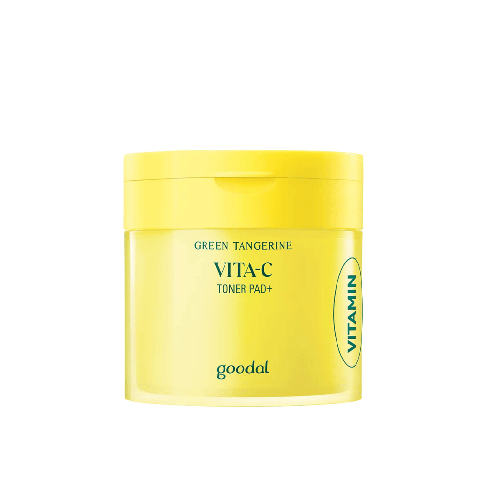 Svetložltý obal označený "GREEN TANGERINE VITA-C TONER PAD+" značky "goodal", s bočným označením, ktoré uvádza "VITAMIN".