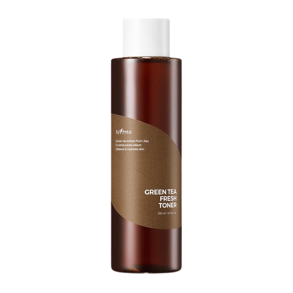 Produktový obrázok Isntree Green Tea Fresh Toner na bielom pozadí. Tento toner na vyrovnávanie mastnoty s jeju zeleným čajom pomáha kontrolovať nadbytočný maz a zároveň hydratuje a upokojuje pleť.