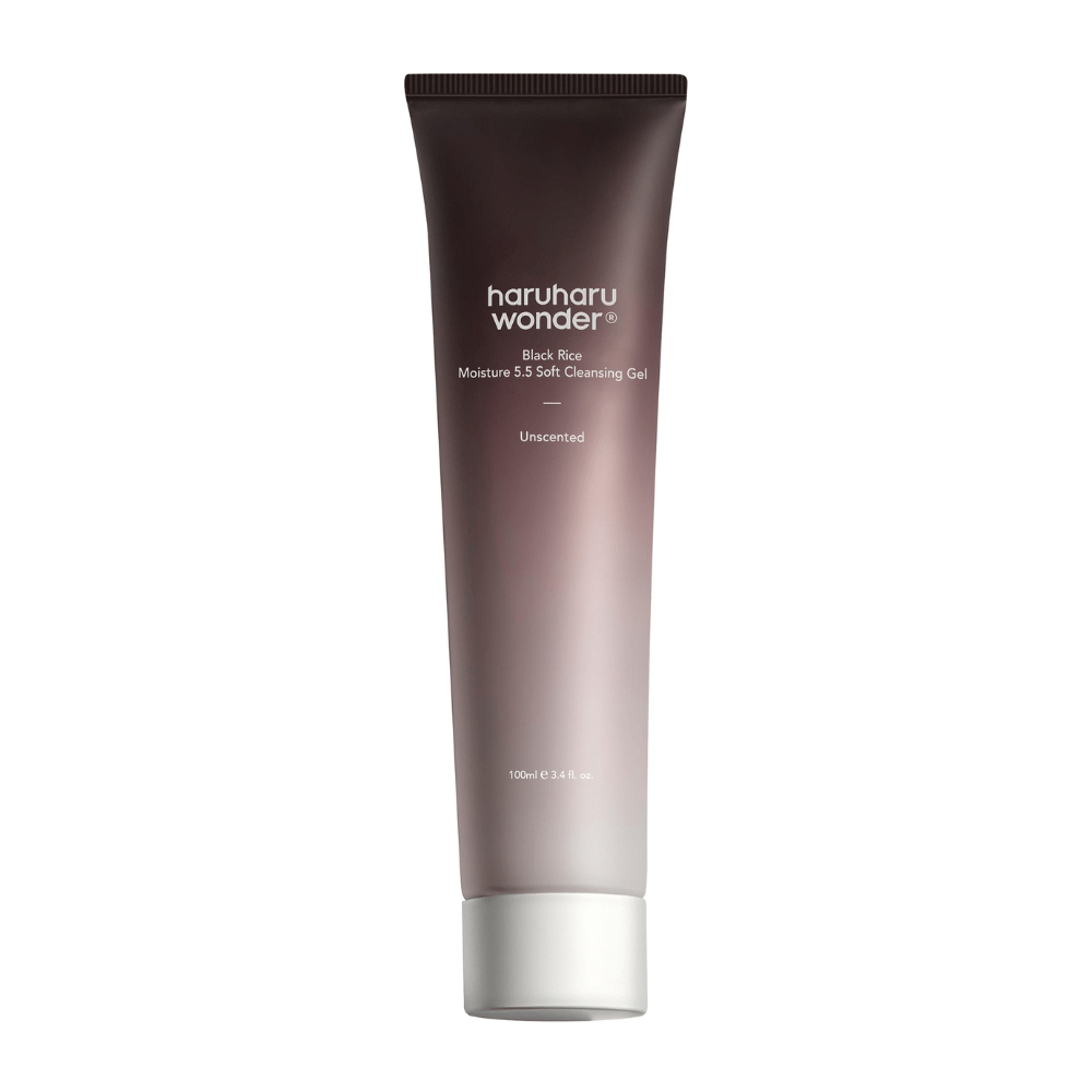 Tuba Haruharu Wonder Black Rice Moisture 5.5 Soft Cleansing Gel 100ml na bielom pozadí s jemnými čistiacimi vlastnosťami.