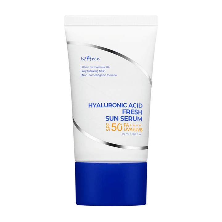 Isntree Hyaluronic Acid Fresh Sun Serum s SPF50+ PA++++ je opaľovací krém, ktorý kombinuje efektívnu ochranu s intenzívnou hydratáciou vďaka kyseline hyalurónovej s nízkou molekulovou hmotnosťou. Ľahká, nekomedogénna formula, ktorá sa rýchlo vstrebáva a je vhodná pre citlivú pokožku.