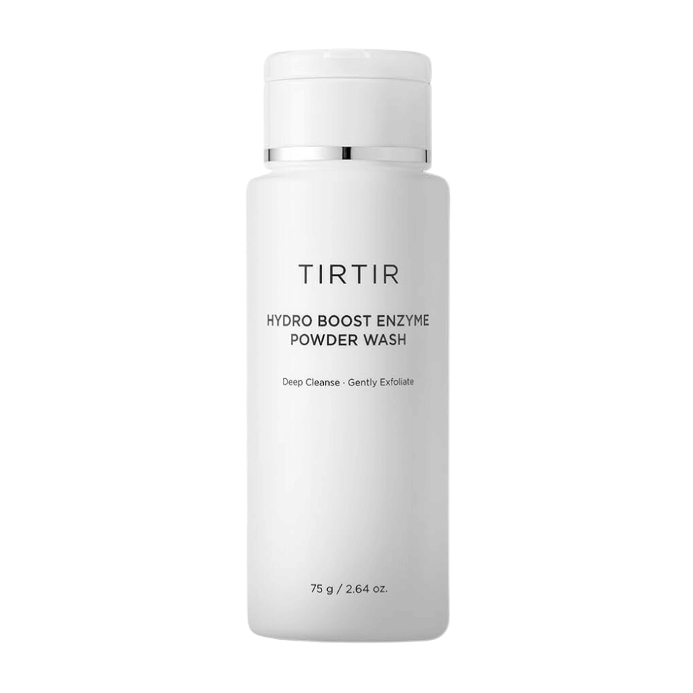 Biela, hladká fľaša TIRTIR Hydro Boost Enzyme Powder Wash. Text na fľaši opisuje produkt ako hĺbkovo čistiaci a jemne exfoliačný čistiaci prostriedok na tvár. Veľkosť je uvedená ako 75 g / 2,64 oz.