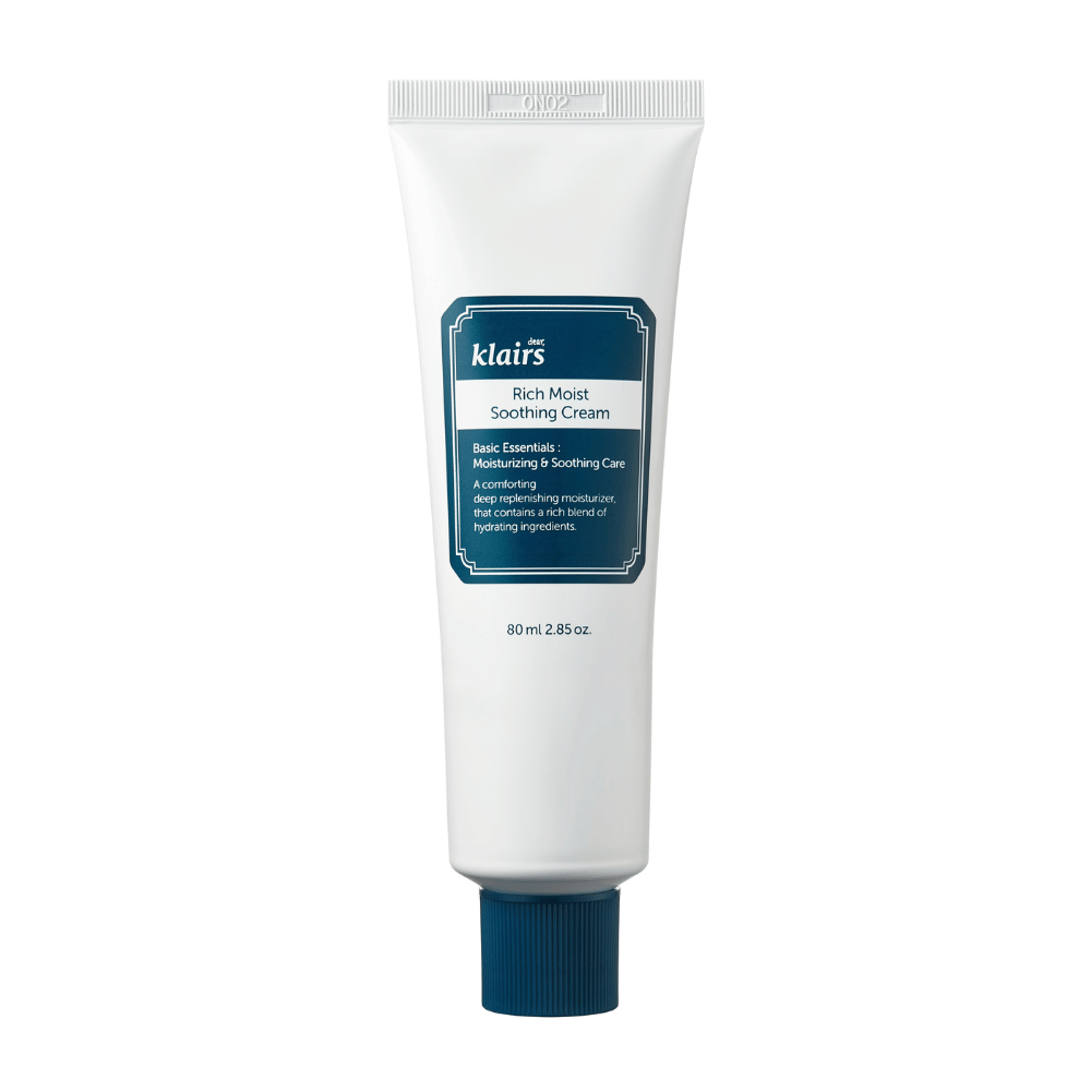 Tuba Klairs Rich Moist Soothing Cream s tmavomodrými detailmi a informáciami o produkte, prezentovaná na čisto bielom pozadí.