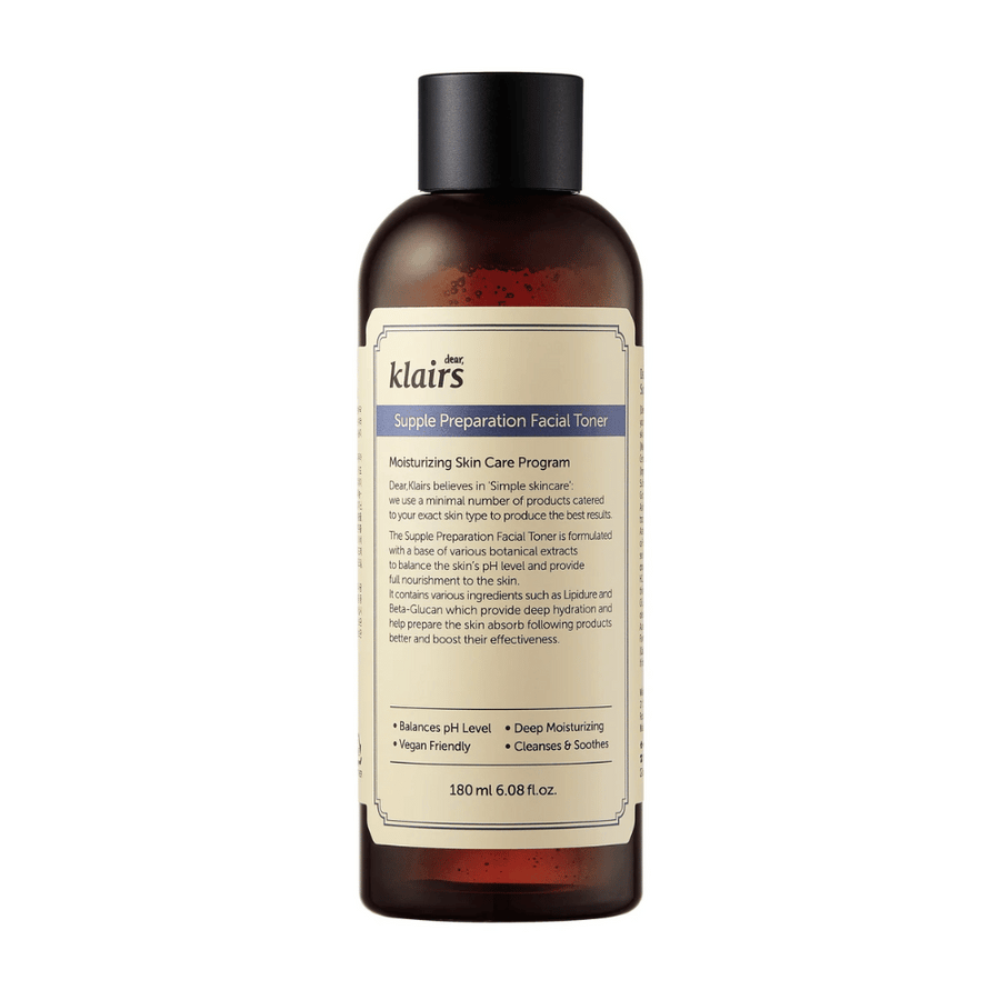 Hnedá fľaša Klairs Supple Preparation Facial Toner s bielou etiketou, podrobné informácie o produkte a výhody, na bielom pozadí.