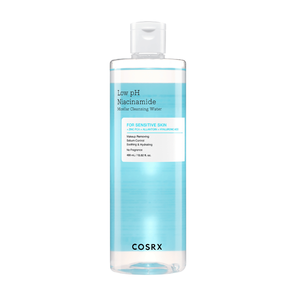 Fľaša s COSRX Low pH Niacinamide Micellar Cleansing Water, určená pre citlivú pokožku.