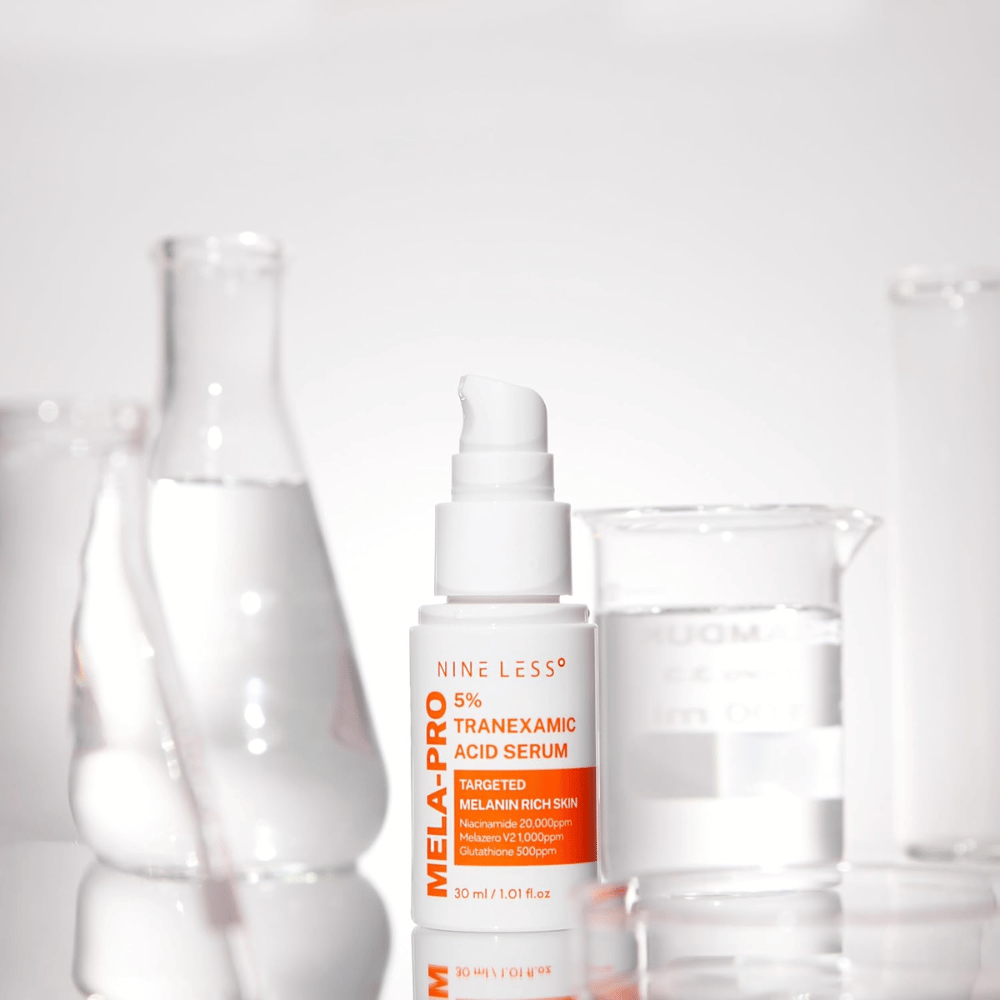 NINE LESS MELA-PRO 5% Tranexamic Acid Serum s kyselinou tranexamovou a niacínamidom, vyhladzujúce pleťové sérum pre jasnejšiu pokožku.