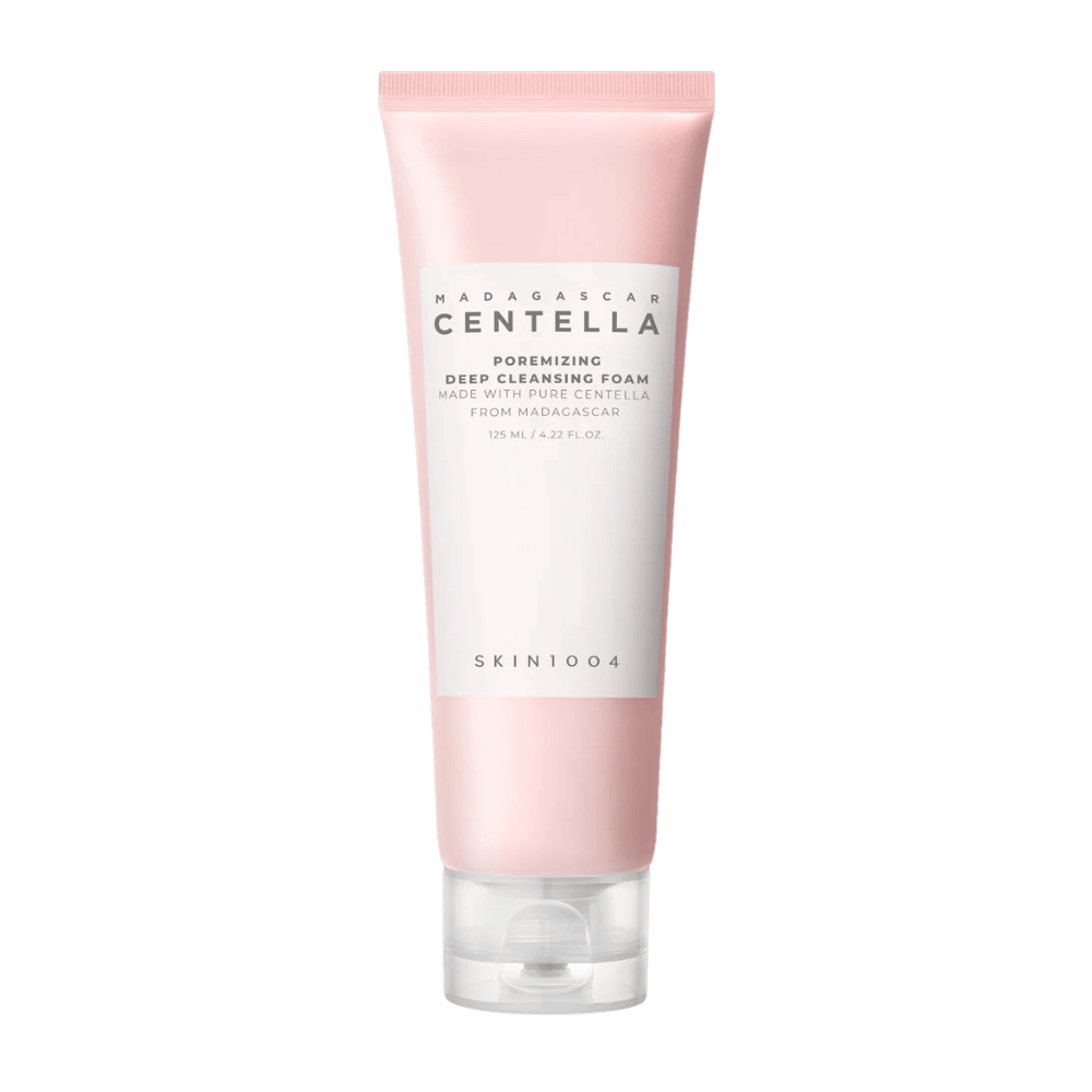 Madagascar Centella Poremizing Deep Cleansing Foam je čistiaci produkt na tvár, prezentovaný v ružovej tube. Tuba obsahuje 125 ml a je vyrobená s čistou centellou z Madagaskaru na efektívne čistenie a zjemnenie pórov pokožky.