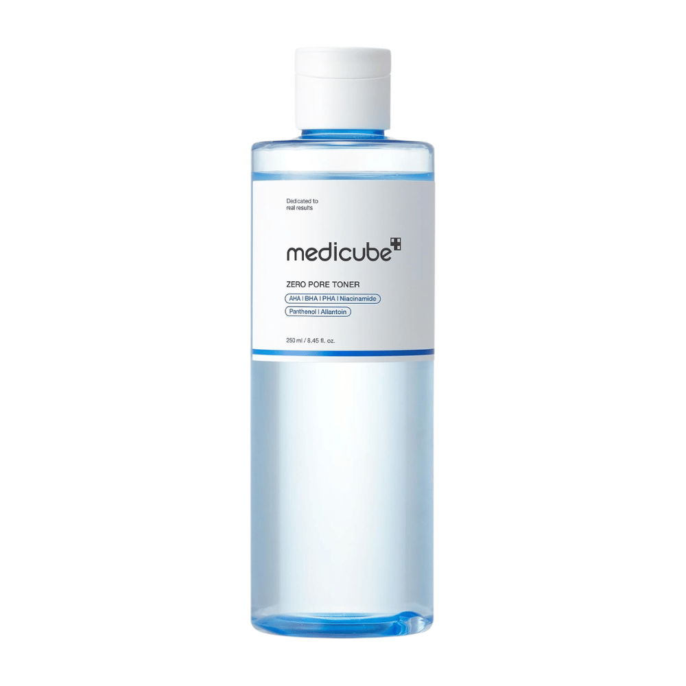 Medicube Zero Pore Toner 250 ml, exfoliačné pleťové tonikum s AHA, BHA, PHA a niacínamidom v priehľadnej modrej fľaši na bielom pozadí.