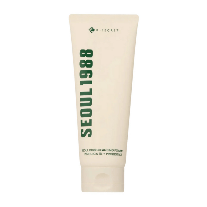 SEOUl 1988 Cleansing Foam - Pine Cica 1% + Probiotics
Hĺbkovo čistiaca penová čistiaca pena obohatená o Pine Cica a probiotiká na upokojenie a vyváženie pokožky. Perfektné na odstránenie nečistôt a obnovenie prirodzenej vlhkostnej bariéry pokožky bez vysušenia. Vhodné pre všetky typy pleti, vrátane citlivej pleti.