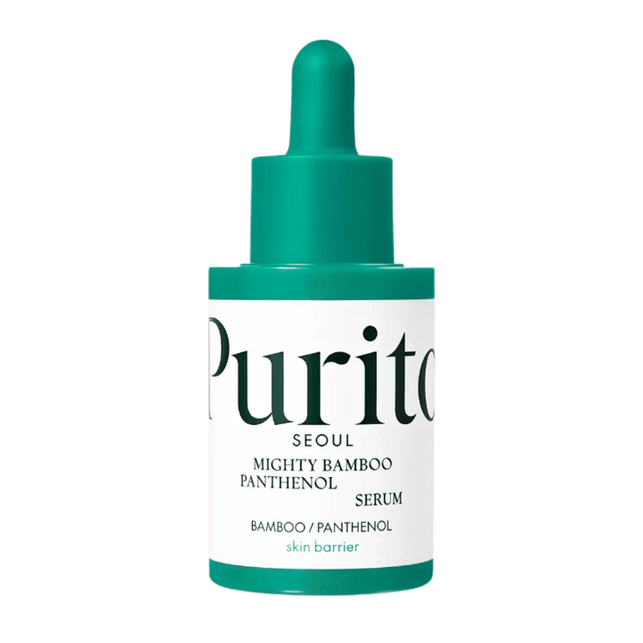 Purito Mighty Bamboo Panthenol Serum – minimalistická zelená fľaša s ošetrujúcim sérom pre citlivú a suchú pokožku.
