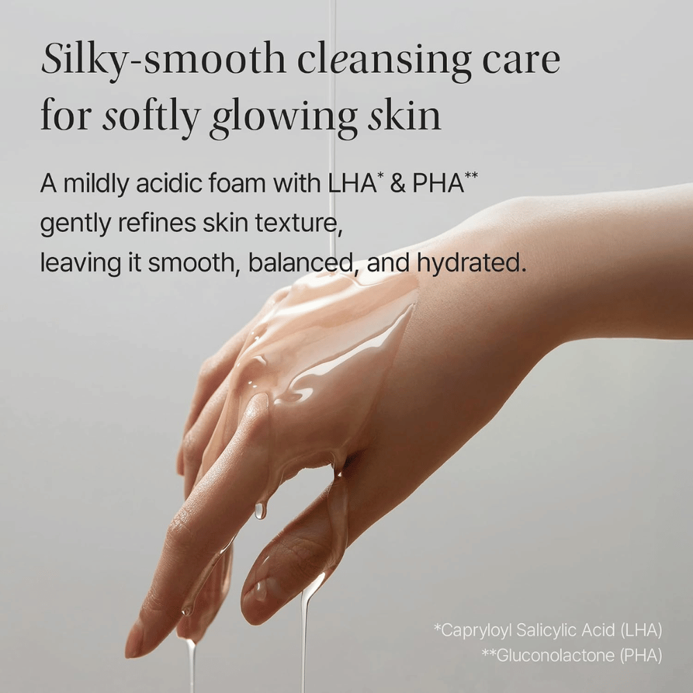 Objet by KUNDAL Moist Gleam Body Wash s LHA a PHA, ktoré jemne exfoliujú a pomáhajú pokožke cítiť sa jemná a hydratovaná.
