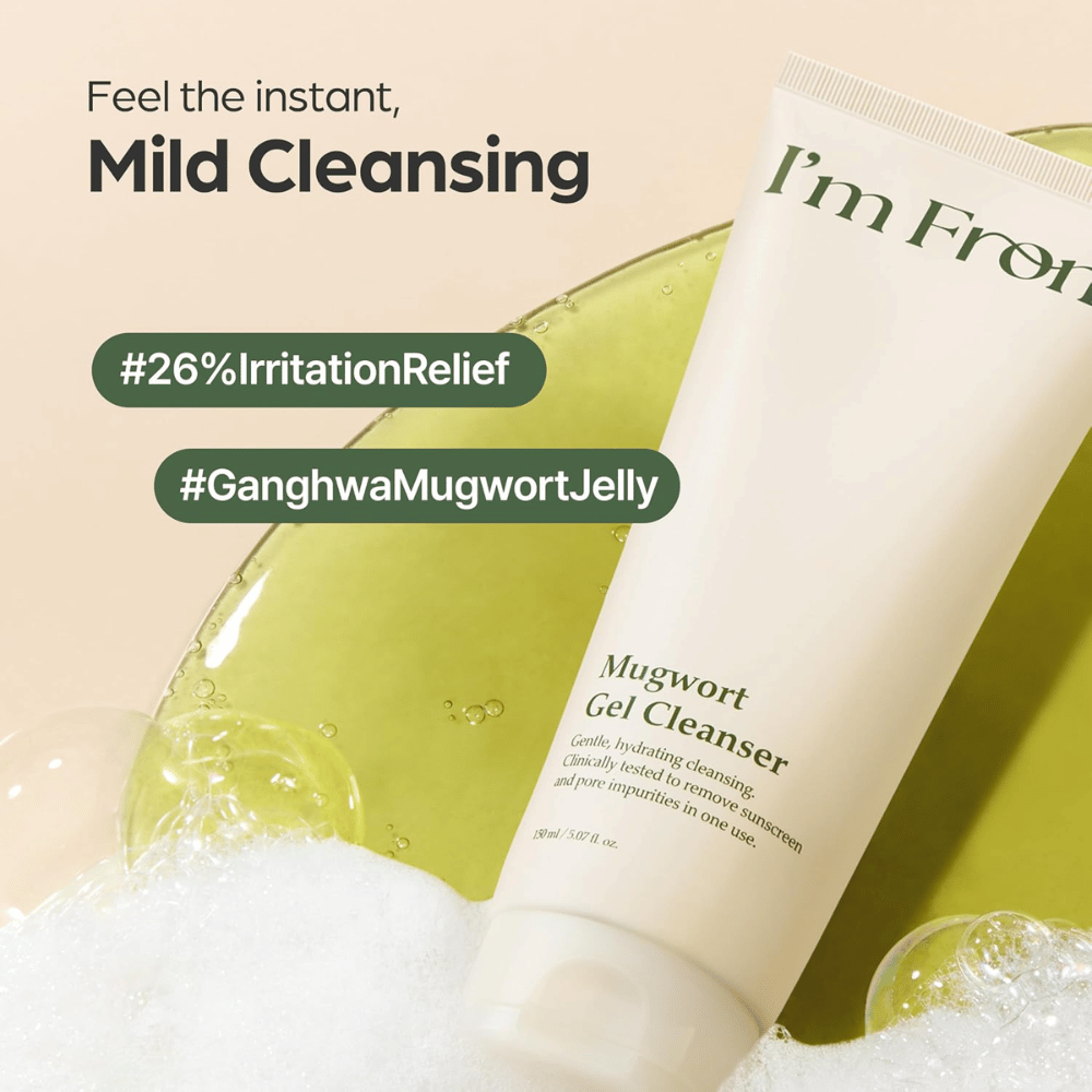 I'm From Mugwort Gel Cleanser 150 ml, jemný gélový čistiaci prípravok s palinou. Béžová tuba so zeleným čistiacim gélom a bielou penou.