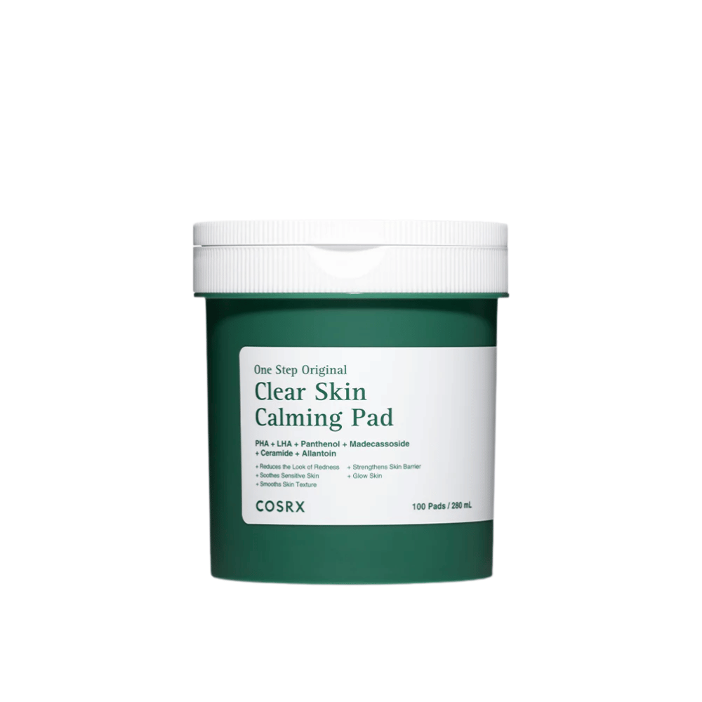 Vyrezaný produktový obrázok COSRX One Step Original Clear Skin Calming Pad v zelenom balení na svetlom pozadí.