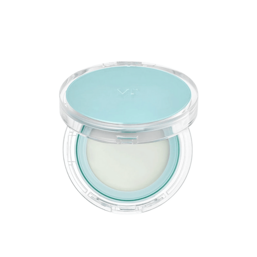 Otvorená nádoba s VT PDRN Essence Glow Sun Pact. Má biely vnútorný povrch s modrým viečkom, navrhnutá tak, aby poskytovala žiarivý efekt na pokožke.