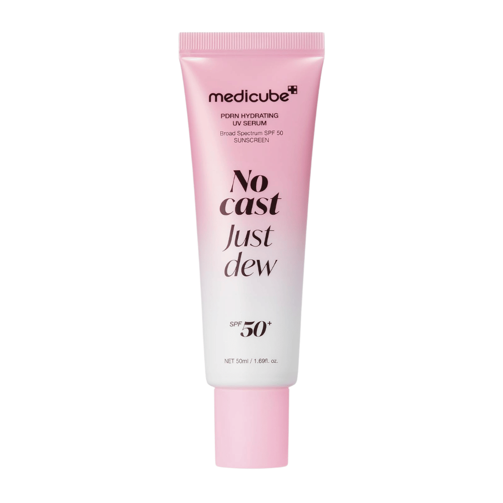 6. Medicube PDRN Hydrating UV Serum SPF 50+ 50 ml – ružová a biela tuba s hydratačným opaľovacím krémom na tvár