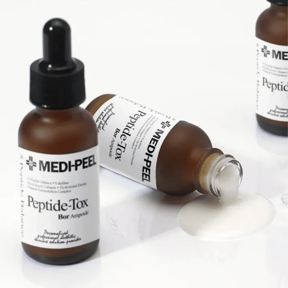 MEDI-PEEL Peptide-Tox Bor Ampoule s viditeľnou textúrou séra – anti-age sérum s peptidovým komplexom, ktoré zvyšuje elasticitu, vypĺňa pokožku a vyrovnáva štruktúru pokožky.