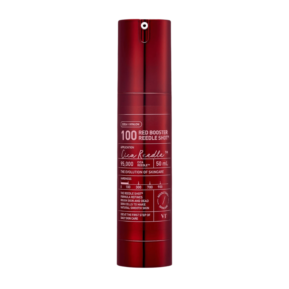VT Cosmetics Red Booster Reedle Shot 100 microneedling-sérum v červenej fľaši na bielom pozadí, 50 ml, vyvinuté pre exfoliáciu, obnovu pokožky a zlepšenú absorpciu v starostlivosti o pleť.