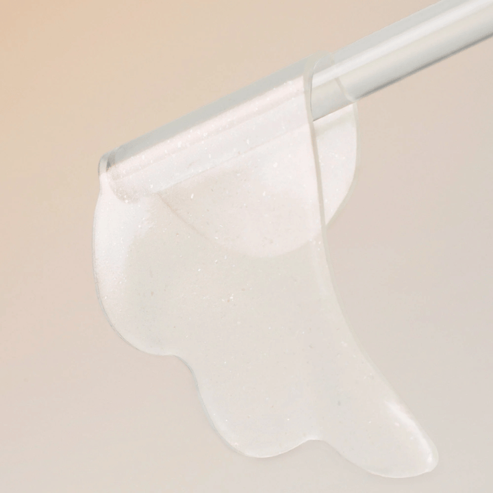 Detailný záber na Beauty of Joseon under eye patch s gélovou konzistenciou, ktorá poskytuje intenzívnu hydratáciu a starostlivosť pokožke pod očami.