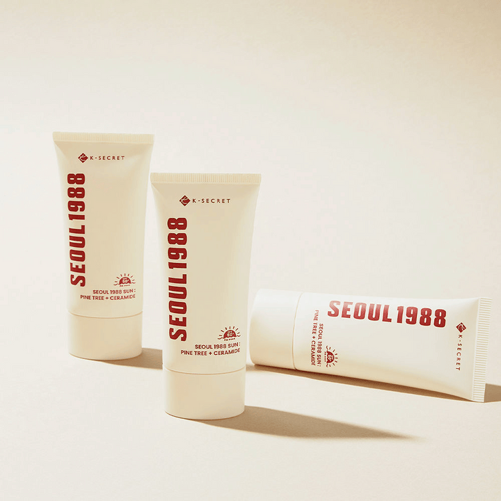 SEOUL 1988 Sun Pine Tree + Ceramide je opaľovací krém, ktorý chráni pred UV žiarením a zároveň posilňuje kožnú bariéru pomocou ceramidov a extraktu z borovice.