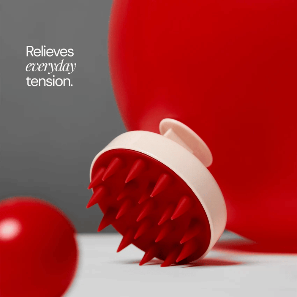 Scalp Massage Brush – masážna kefa na pokožku hlavy, ktorá podporuje prirodzený rast vlasov