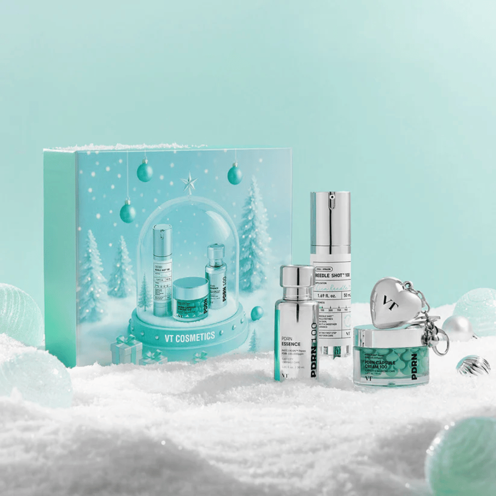 Darčekové balenie od VT Cosmetics s produktmi z PDRN série v vianočnom dizajne snehovej gule – perfektné ako darček.