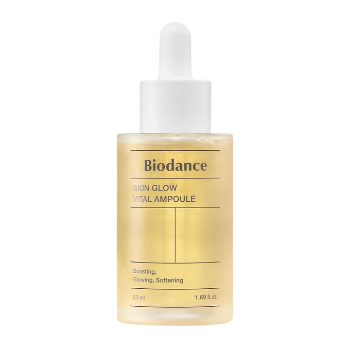 Fľaša s Biodance Skin Glow Vital Ampoule, pleťová ampulka, ktorá posilňuje, dodáva žiarivosť a zjemňuje pokožku. Obsahuje 50 ml a je navrhnutá tak, aby pokožke dodala žiarivý a vitalizovaný pocit.