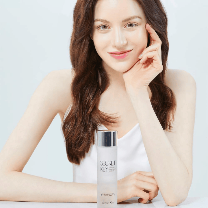 Secret Key Starting Treatment Essence – hydratačná esencia s galactomyces, ktorá dodáva žiarivosť a vyrovnáva tón pleti.