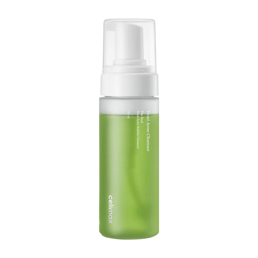 Fľaša s The Real Noni Acne Bubble Cleanser ukazuje svieži a zelený tón, čo naznačuje prírodné zložky. Pumpičkový dávkovač ju robí užívateľsky prívetivou a ideálnou na vytvorenie bohatého, penivého čistiaceho prostriedku. Ideálna na boj proti akné a na dodanie pleti jasného a čistého pocitu.