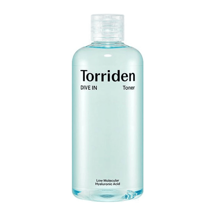 Fľaša Torriden DIVE-IN Low Molecule Hyaluronic Acid Toner 300ml, vystavená na nedotknutom bielom pozadí.